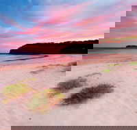 McKenzies Beach - Inverell Accommodation