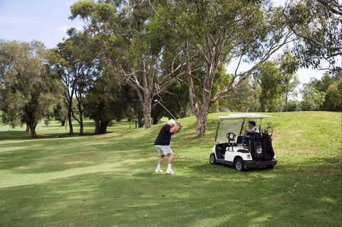 Woolooware Golf Course - Inverell Accommodation 0