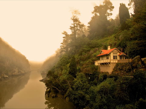 Cataract Gorge Reserve - Inverell Accommodation 1