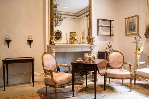 The Johnston Collection - Inverell Accommodation 1