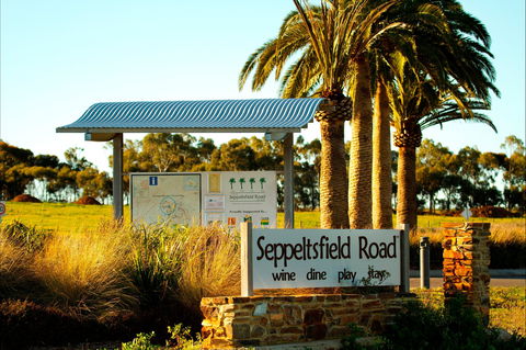 Seppeltsfield Road Barossa Valley - Inverell Accommodation 2