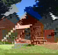 Lyrebirds Lair Gallery and Gifts - Inverell Accommodation