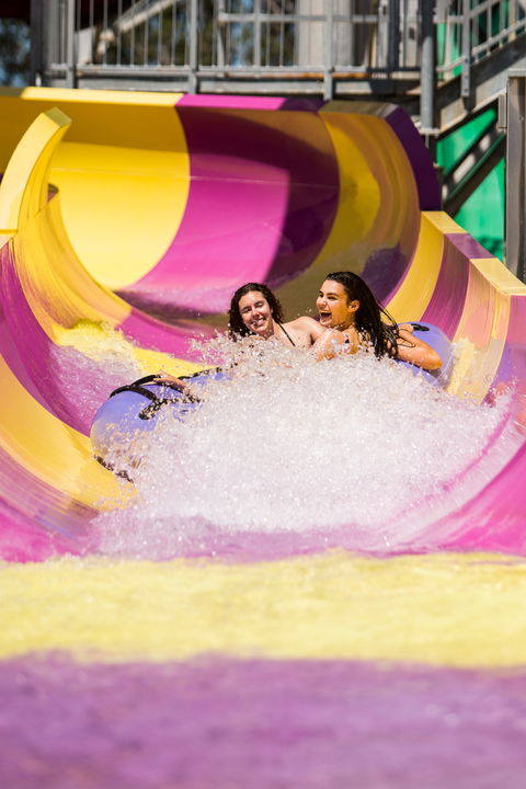 Raging Waters Sydney - Inverell Accommodation 2