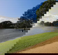 Sale Common Wetlands Walk - Inverell Accommodation