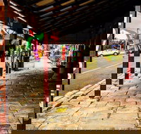 Campbell's Store Craft Centre - Inverell Accommodation