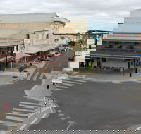 Kadina Shopping - Inverell Accommodation