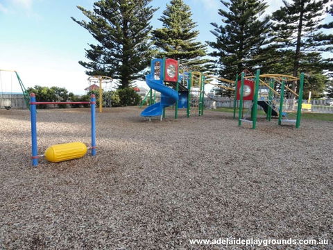 Susan Wilson Memorial Playground - Inverell Accommodation 0