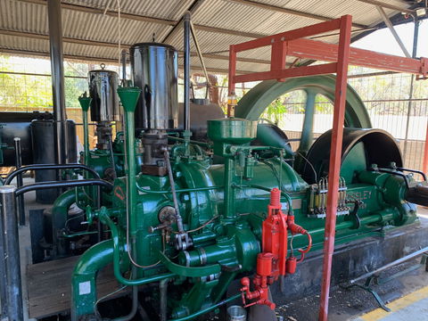 Historical Crossley Engine - Inverell Accommodation 1