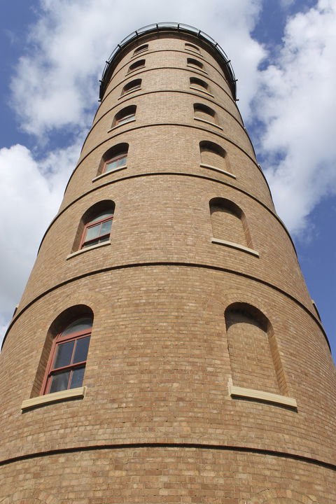 East  Bundaberg Water Tower - Inverell Accommodation 1