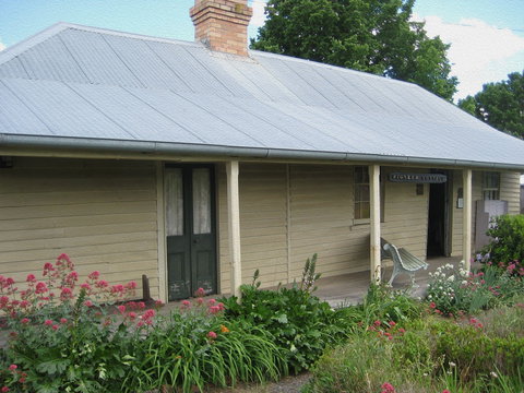 Historic Buildings Walking Tour - Inverell Accommodation 0
