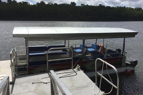 IMAX Private Transfer 7 Guests Cairns Airport To Hotels In Port Douglas - Inverell Accommodation 3