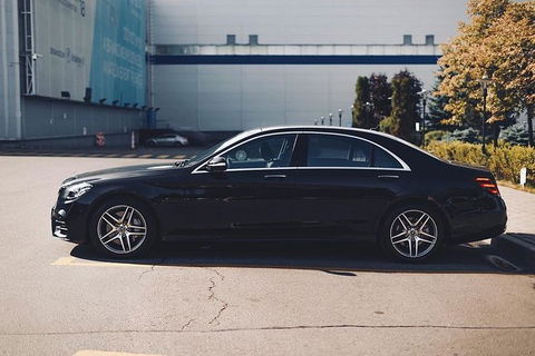 Arrival Private Transfers: Brisbane Airport BNE To Brisbane In Business Car - Inverell Accommodation 0