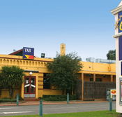 Castello's at Pakenham - Inverell Accommodation