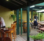 Bird In Hand Inn - Inverell Accommodation