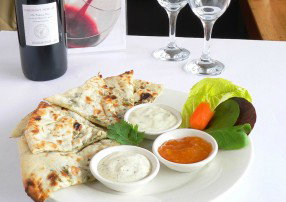 Raj's Palace Indian Restaurant - Inverell Accommodation 0