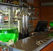 The Tap On Mitchell - home of the Fishbowl Cocktail - Inverell Accommodation