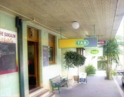 Bangalow Hotel - Inverell Accommodation 2