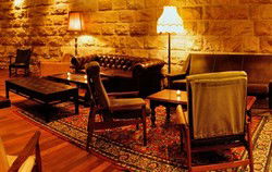 Bedlam Bar And Food - Inverell Accommodation 3