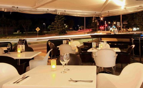 Cafe Fresh Lounge Bar & Shinsen Restaurant - Inverell Accommodation 0