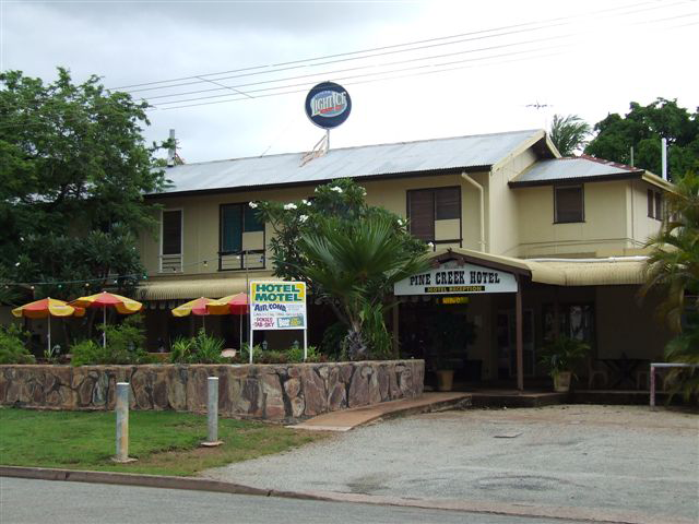 Emerald Springs NT Inverell Accommodation
