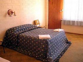 Nullarbor SA Inverell Accommodation