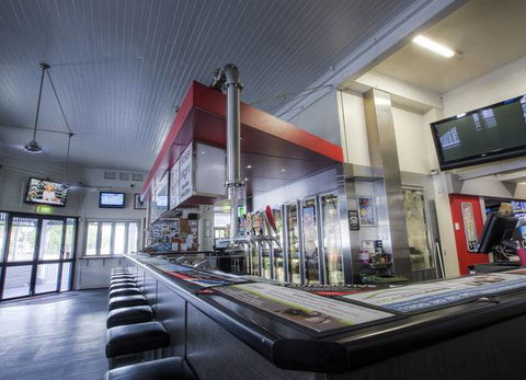 Red Beret Hotel - Inverell Accommodation 2