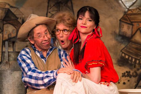 Footlights Theatre Restaurant - Inverell Accommodation 4