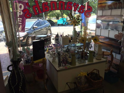 Savannah’s Gifts, Cafe & Flowers - Inverell Accommodation 0