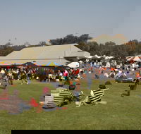 Yarra Valley Regional Food Group Farmers' Market - Inverell Accommodation