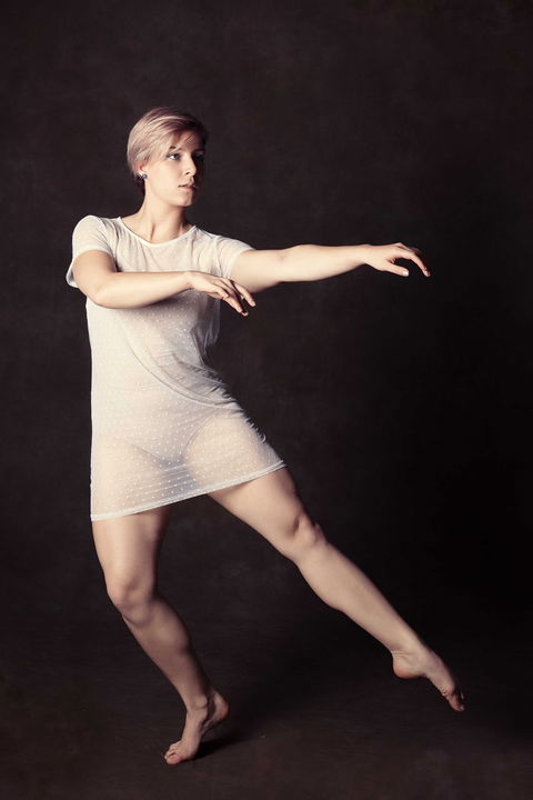 Contemporary Dance For Adults - Inverell Accommodation 0
