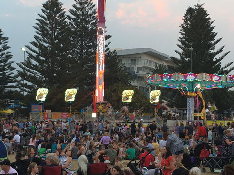 New Years Eve At The Entrance - Inverell Accommodation 0