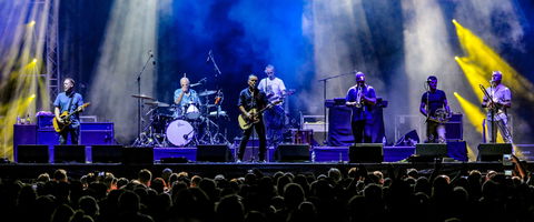 Red Hot Summer Tour - Batemans Bay - Inverell Accommodation 0