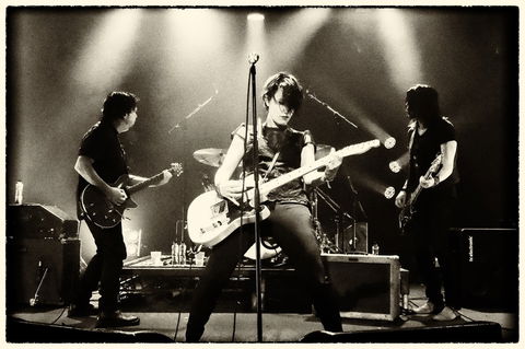 Red Hot Summer Tour - Batemans Bay - Inverell Accommodation 2