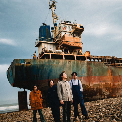 Deca Joins Australian Debut Tour - Inverell Accommodation 0