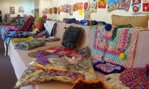 Dementia Fiddle Rug Exhibition - Inverell Accommodation 0