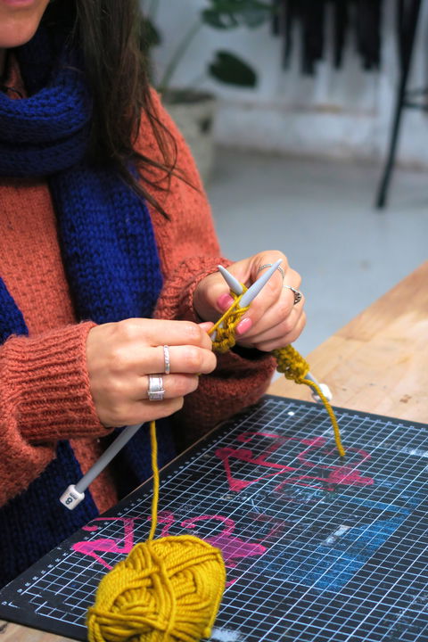 Knit & Sip! Make A Cosy Scarf - Inverell Accommodation 0