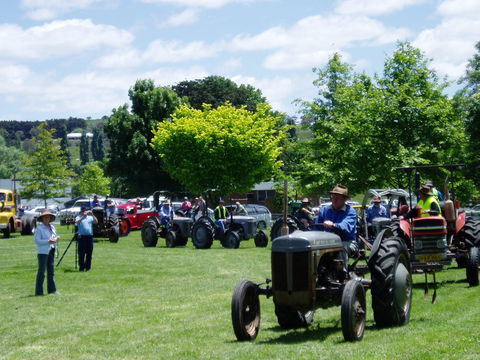 Southern Tablelands Vintage Farm Field Days - Inverell Accommodation 0