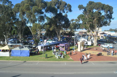 The Rotary Markets Kadina - Inverell Accommodation 2