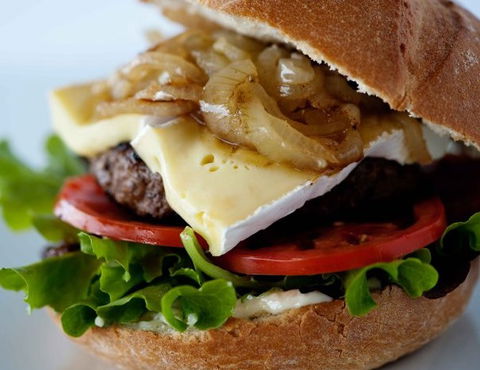 Moo Gourmet Burgers - Inverell Accommodation 3