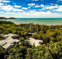 Sanctuary Palm Cove - Inverell Accommodation