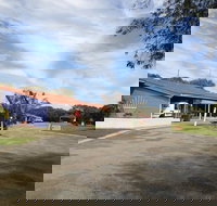 Emu Beach Chalets - Inverell Accommodation