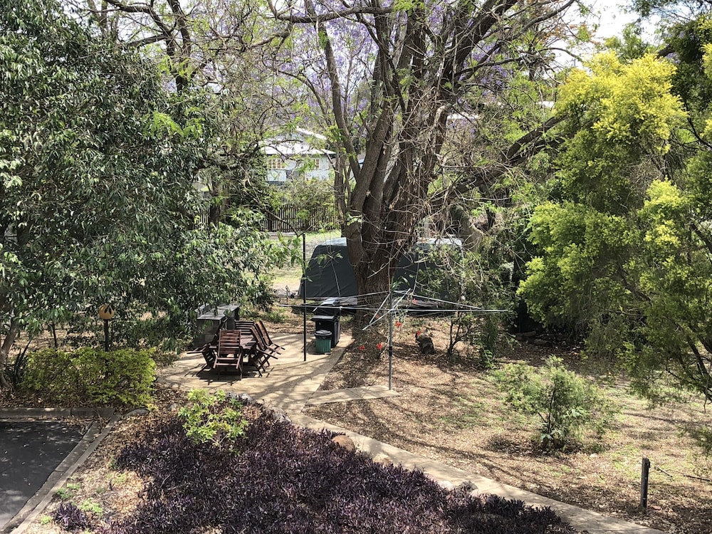 Moores Pocket QLD Inverell Accommodation