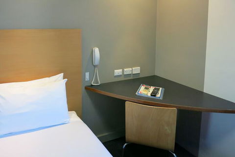 Arts Hotel - Inverell Accommodation 7