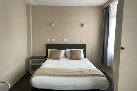 Astor Hotel Motel - Inverell Accommodation 7