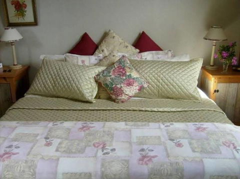 McIntosh Cottages - Inverell Accommodation 6