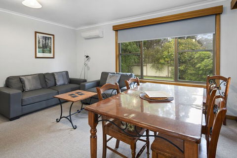 Marsden Court Apartments - Inverell Accommodation 4