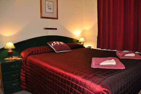 Sharonlee Strahan Villas - Inverell Accommodation 6