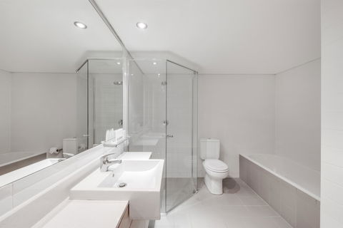 Adina Apartment Hotel Wollongong - Inverell Accommodation 4