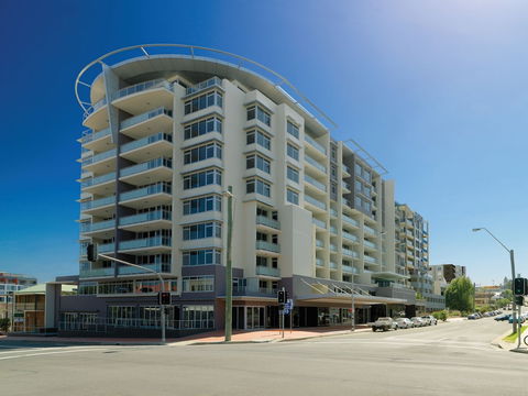 Adina Apartment Hotel Wollongong - Inverell Accommodation 1