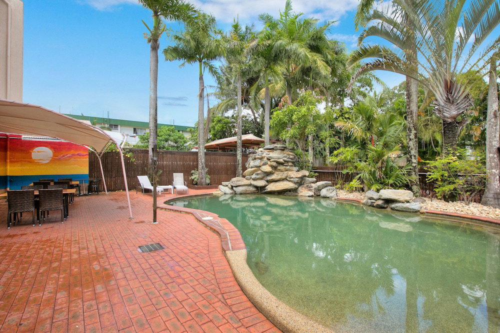 Cairns QLD Inverell Accommodation